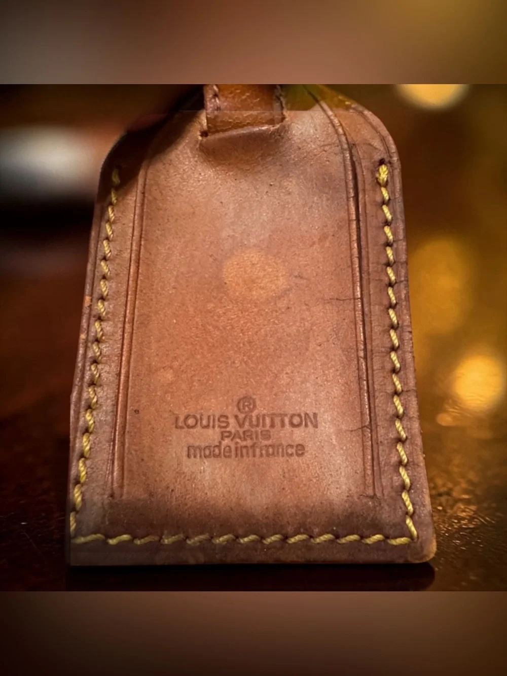Louis Vuitton Brown Leather Luggage Tag with unbranded Gold Crystal Pendant - Picture 2 of 3